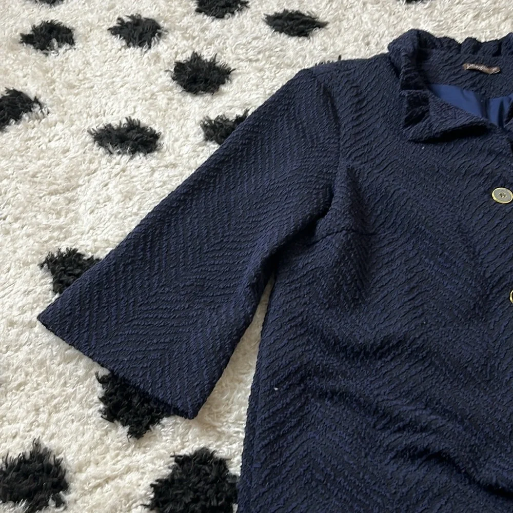 J.McLaughlin size xs blue and black button up jacket with 3/4 wide sleeve